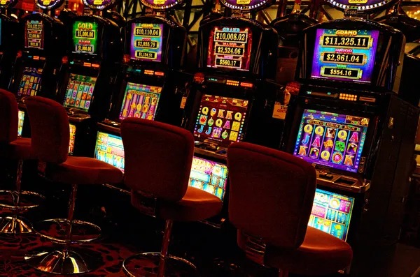 siap46 app home screen showing live-dealer tables and sportsbook markets